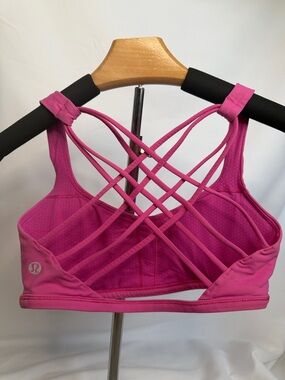 PINK LULULEMON FREE TO BE BRA